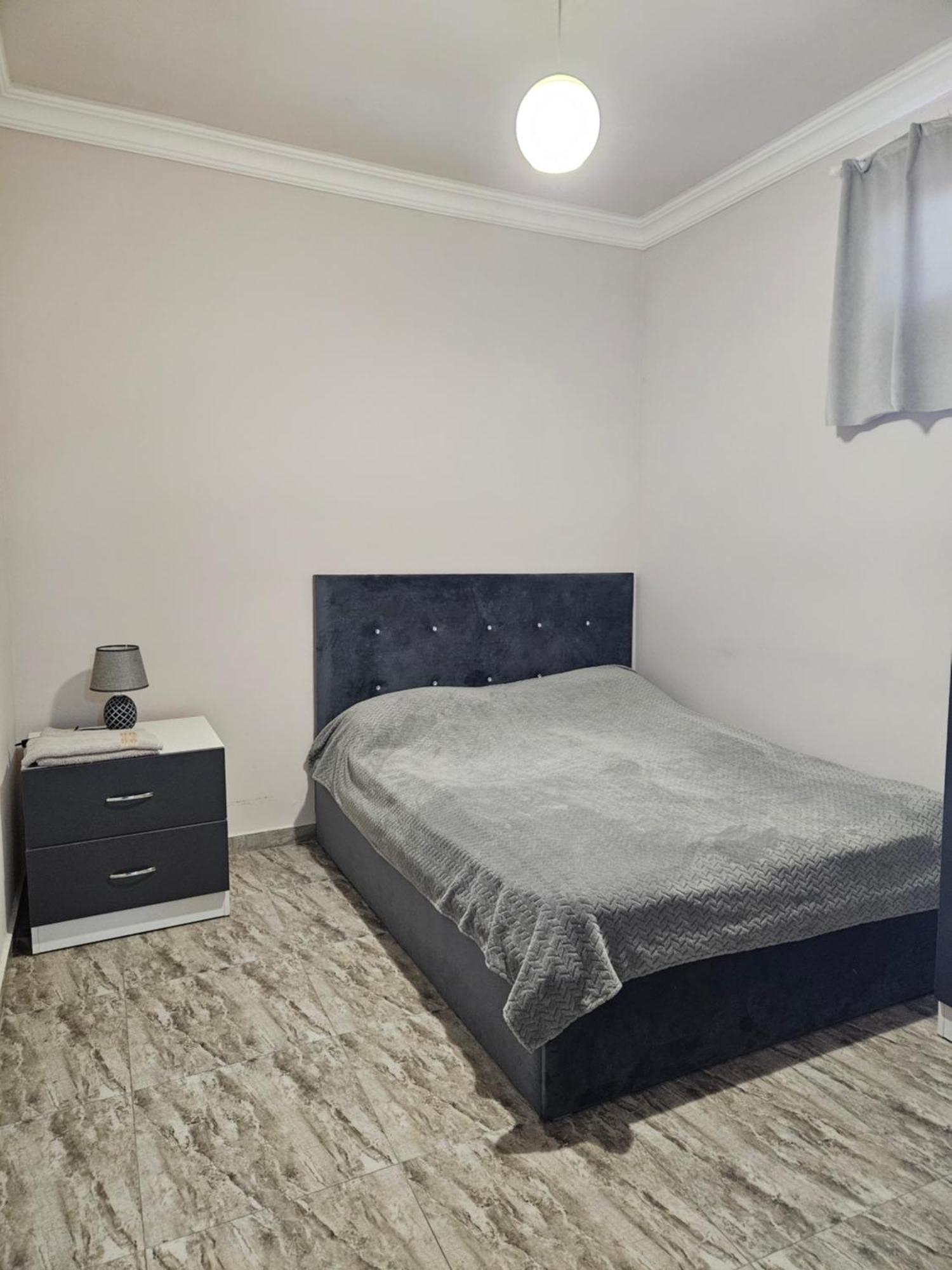 Galstyans Hotels Zvartnots Airport P'arak'ar Экстерьер фото
